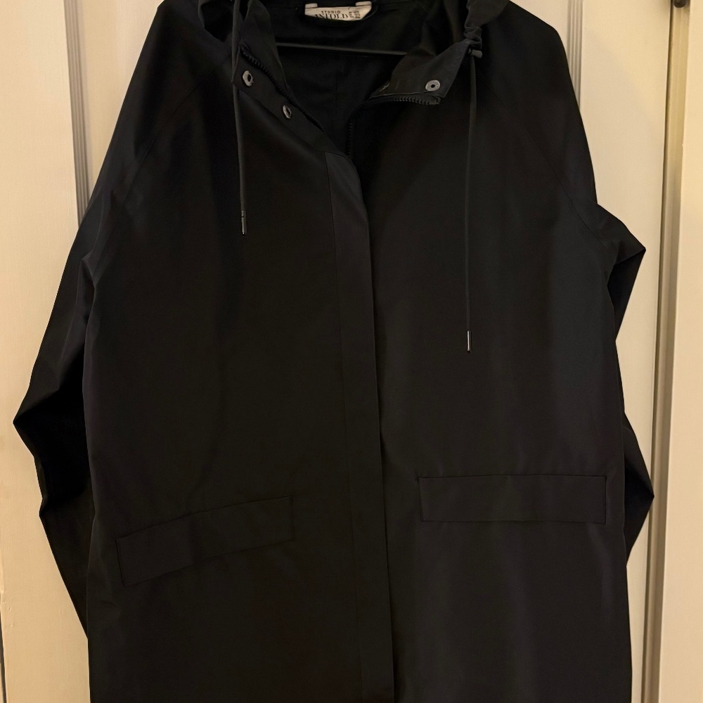 Black Rainproof Raincoat